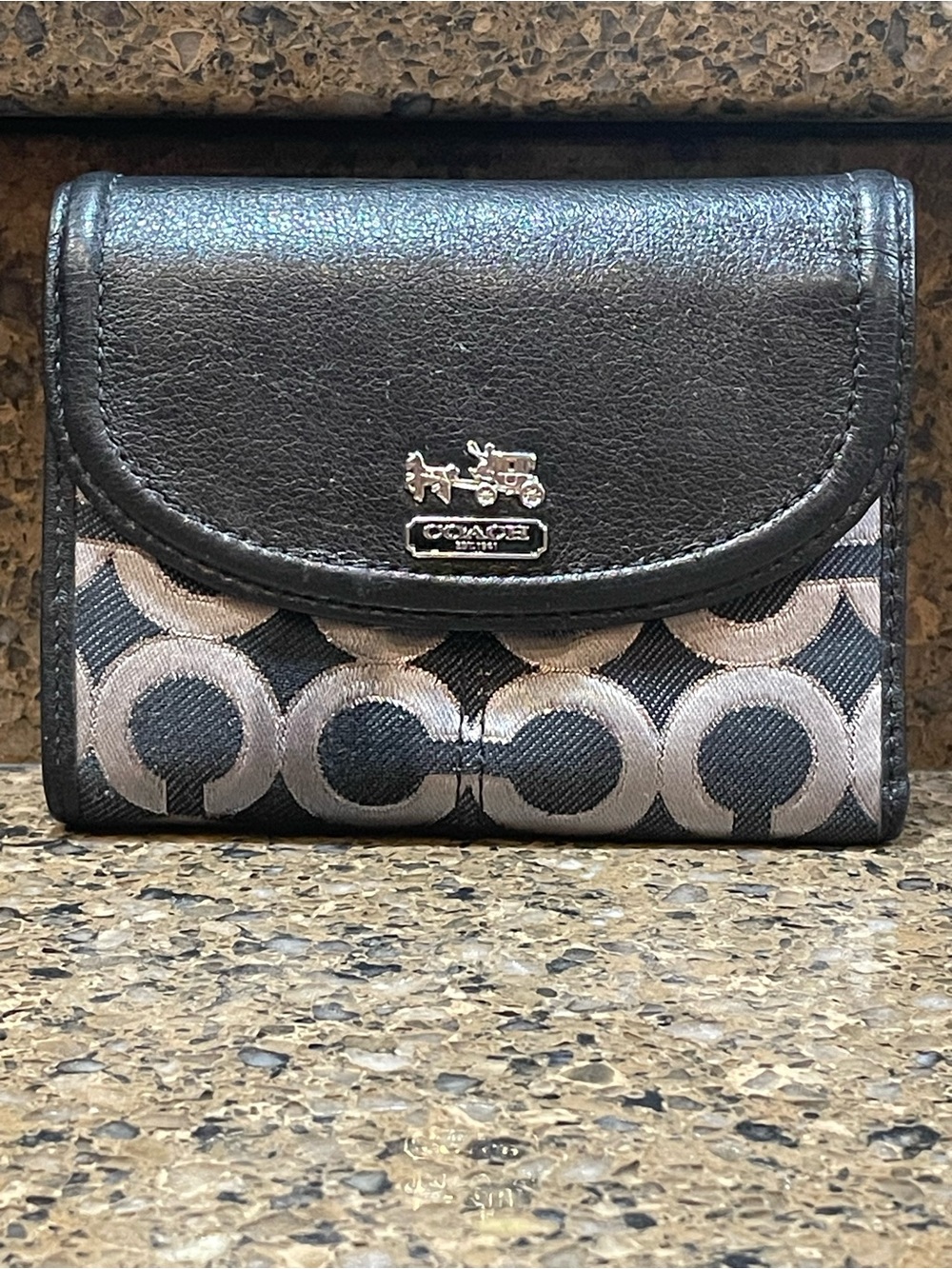 Coach Madison Vintage Y2K Black Gray Silver Signature C Compact Trifold Wallet